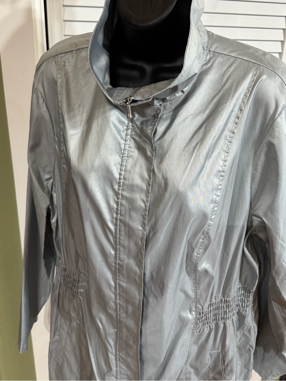 Chico's Collection Silver-Gray Lightweight Travel Rain Jacket Size 3 US 16 / XL - Picture 2 of 12